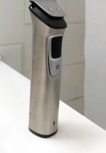 Philips Norelco Multigroom 7000 