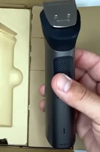 Philips Norelco Multigroom 7000 