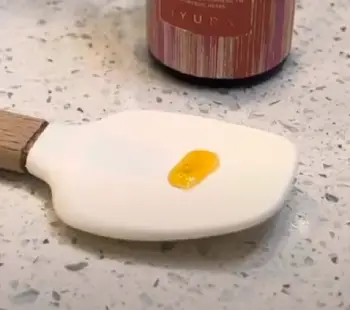 iYURA Oil