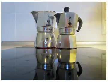 Bialetti Brikka Vs. Moka