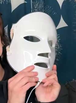 Aphrona LED Face Mask