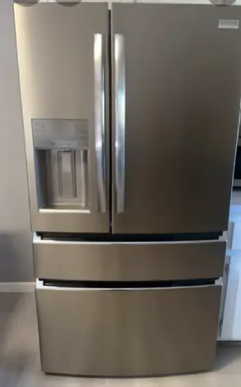 Frigidaire Refrigerator