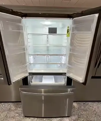 GE Refrigerator