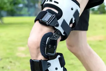 KGOI knee brace