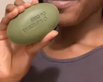 Good Molecules Soap 