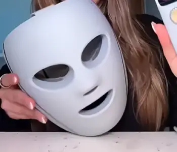 Shark CryoGlow LED Face Mask