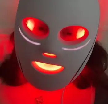 Shark CryoGlow LED Face Mask