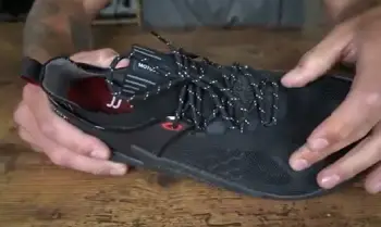 Vivobarefoot Motus Strength