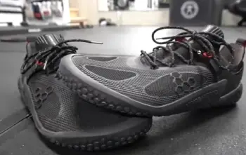 Vivobarefoot Motus Strength