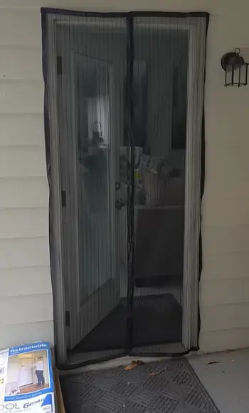 Genius Retractable Screen Door