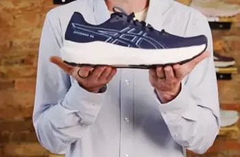 Asics GT 2000