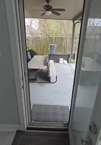 Genius Retractable Screen Door