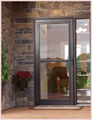   Larson Storm Doors