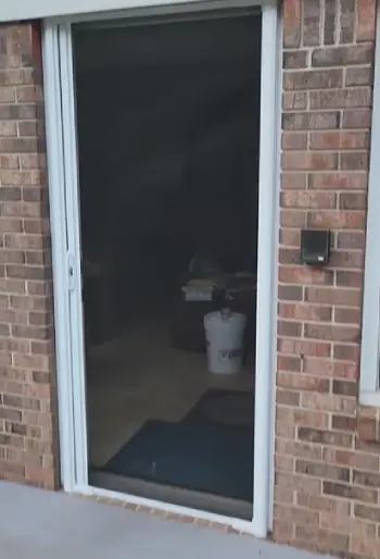 Luminaire Retractable Screen Door