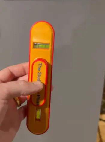 StudBuddy Magnetic Stud Finder