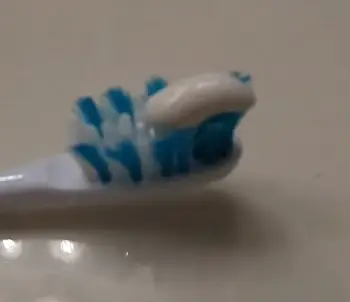 Hello Antiplaque & Whitening Toothpaste  