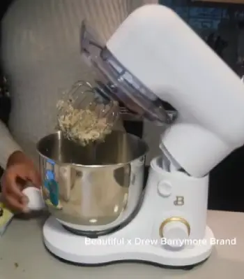 Beautiful Stand Mixer 