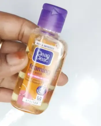 Clean & Clear Foaming Face Wash