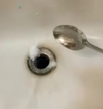 Crystal Lye Drain Opener