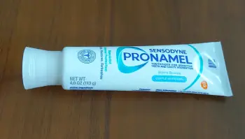 Sensodyne Pronamel Gentle Whitening