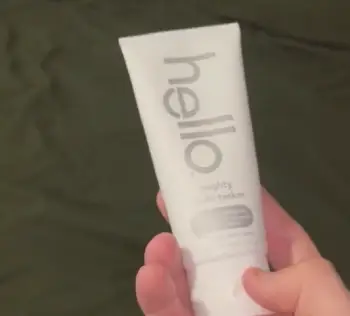 Hello Mighty Multi-Tasker Fluoride Toothpaste