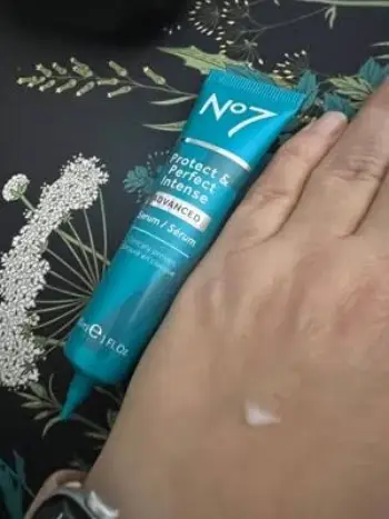 No7 Protect & Perfect Serum 