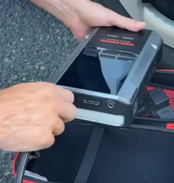   Wolfbox Jump Starters